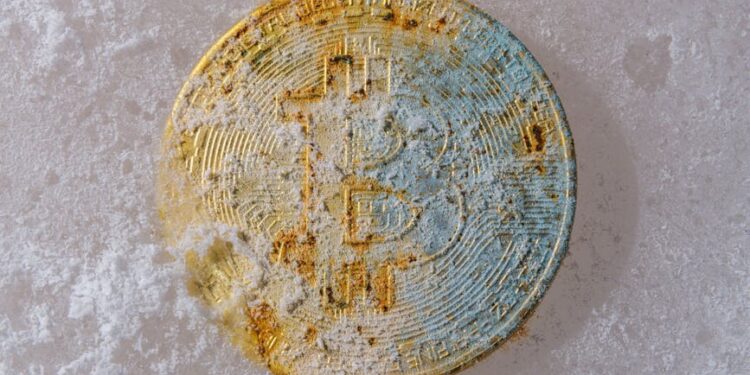 bitcoin-bears-strike-again-–-what-happens-if-$84,000-support-finally-breaks?