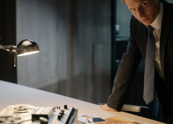 us-government-investigating-$40-million-crypto-theft-linked-to-federal-contractor’s-son