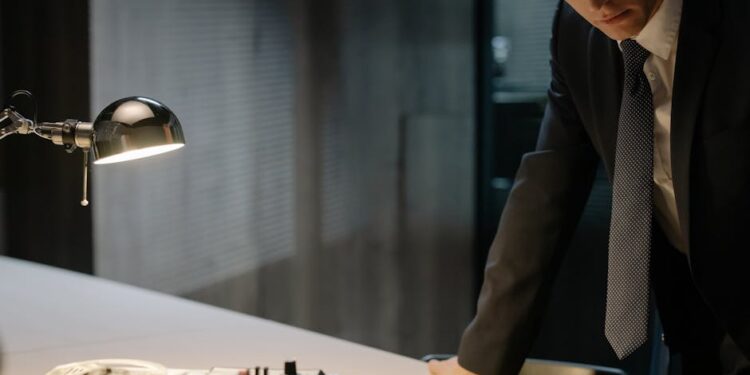 us-government-investigating-$40-million-crypto-theft-linked-to-federal-contractor’s-son