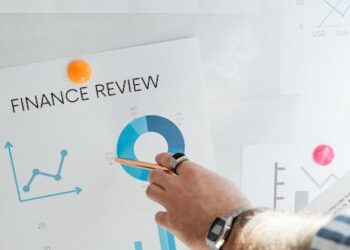 strategy-stock-($mstr)-slides-7%-as-bitcoin-dip-continues 