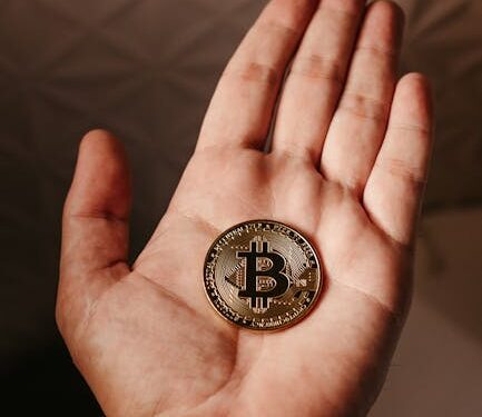 cathie-wood-says-bitcoin-price-is-near-the-end-of-down-cycle