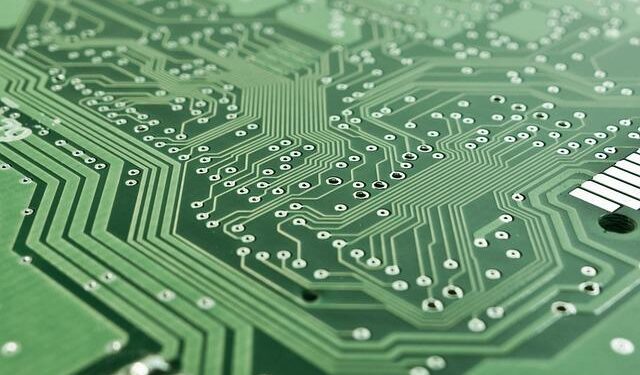 Ethena absorbs Hayes’ 3.6mln transfer – Why ENA refuses to break down