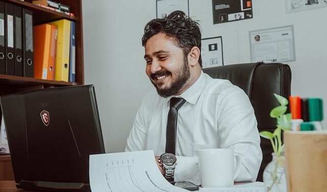 VanEck CEO Thinks Bitcoin Bottom Is In: Why the 4-Year Cycle and $1.1B ETF Inflows Point to Recovery