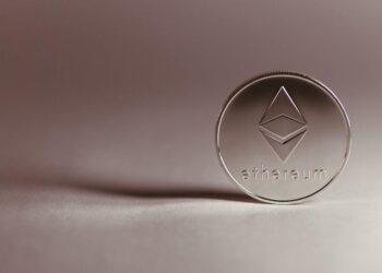 Altcoin interest falls: Could an Ethereum breakout spark altseason?