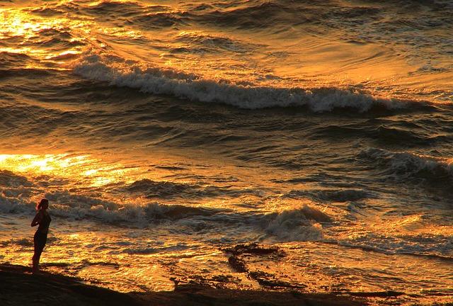 Analyzing market conditions and their impact on successful token introduction